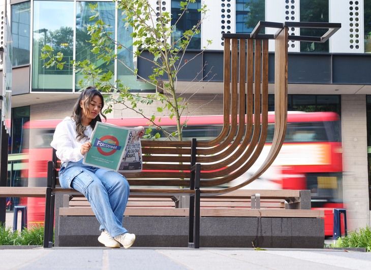 Samsung "Folding" everything on the streets of London