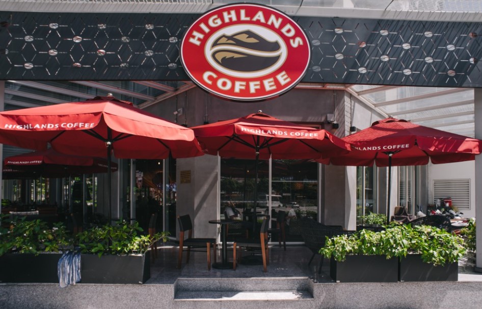 Compare Highlands Coffee and The Coffee House