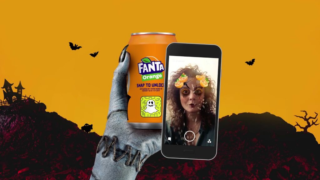 Fanta has launched very unique Halloween-themed canned products with QR codes on them (Photo: Internet)