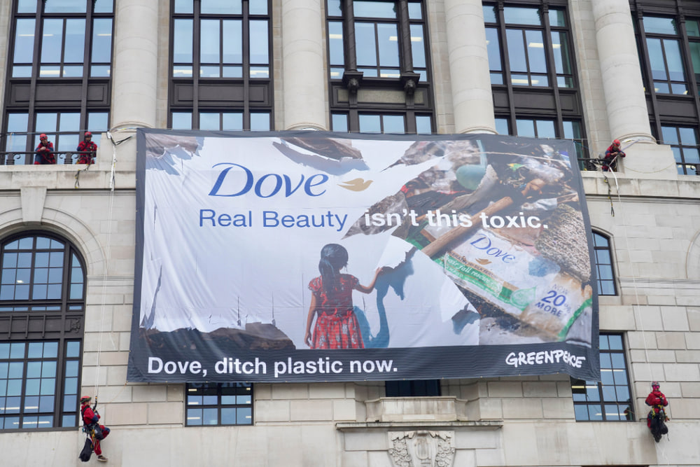 GreenPeace uncovers the hidden corners behind Dove's 